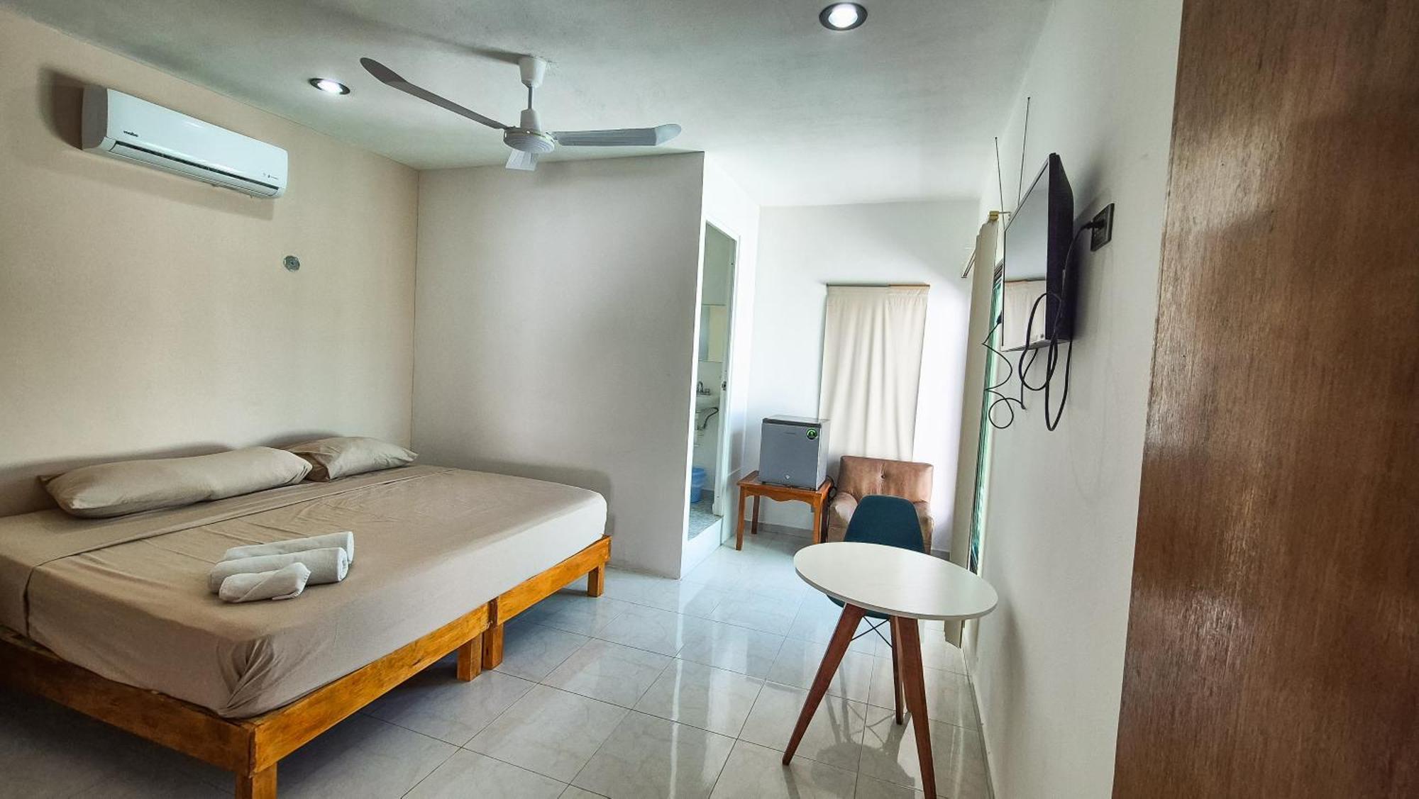 Hotel Monserrat Merida Luaran gambar