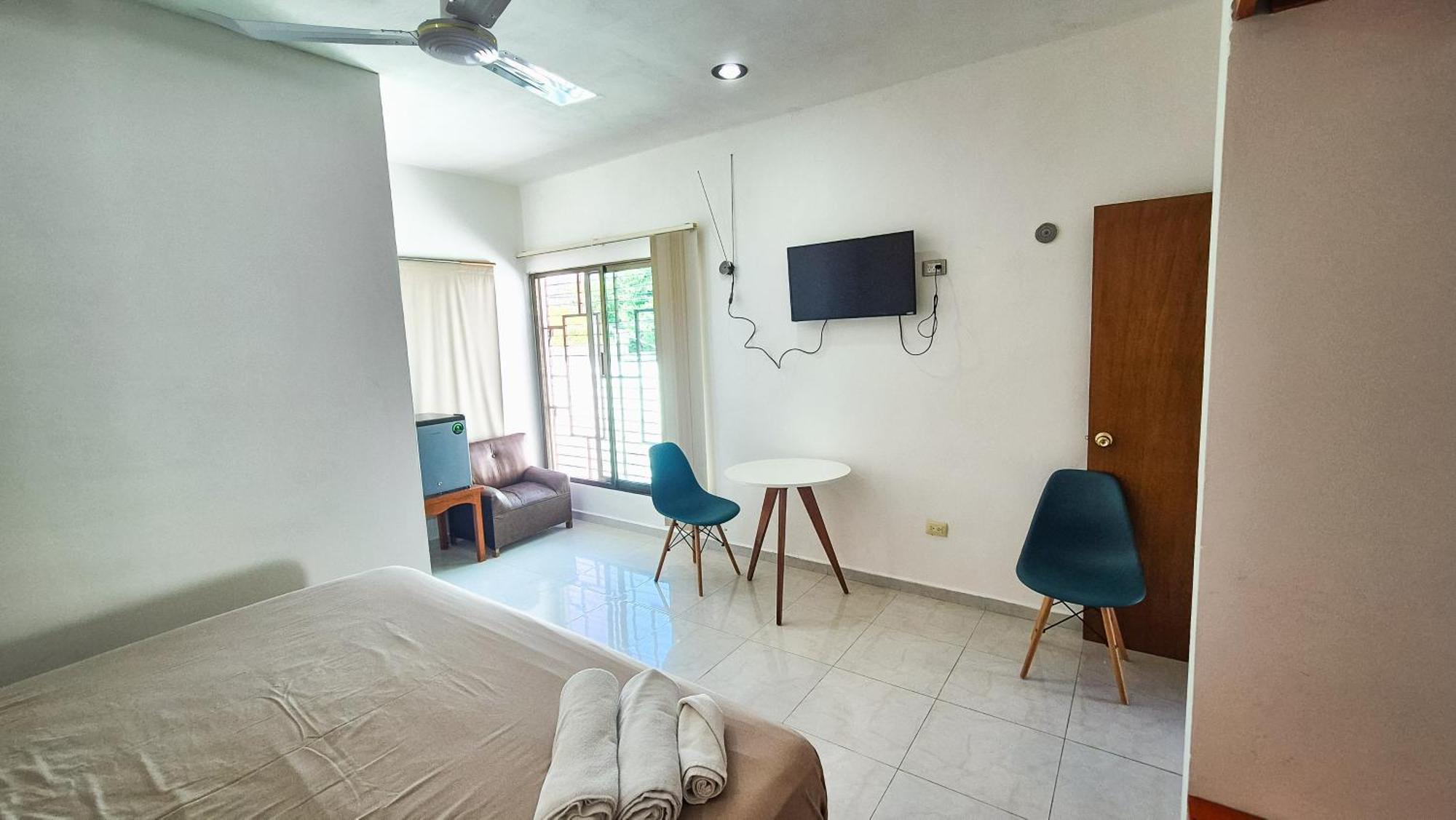 Hotel Monserrat Merida Luaran gambar