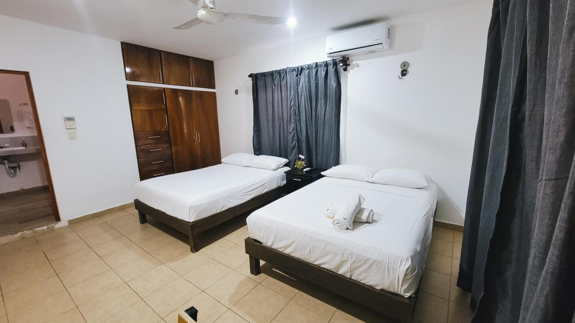 Hotel Monserrat Merida Luaran gambar