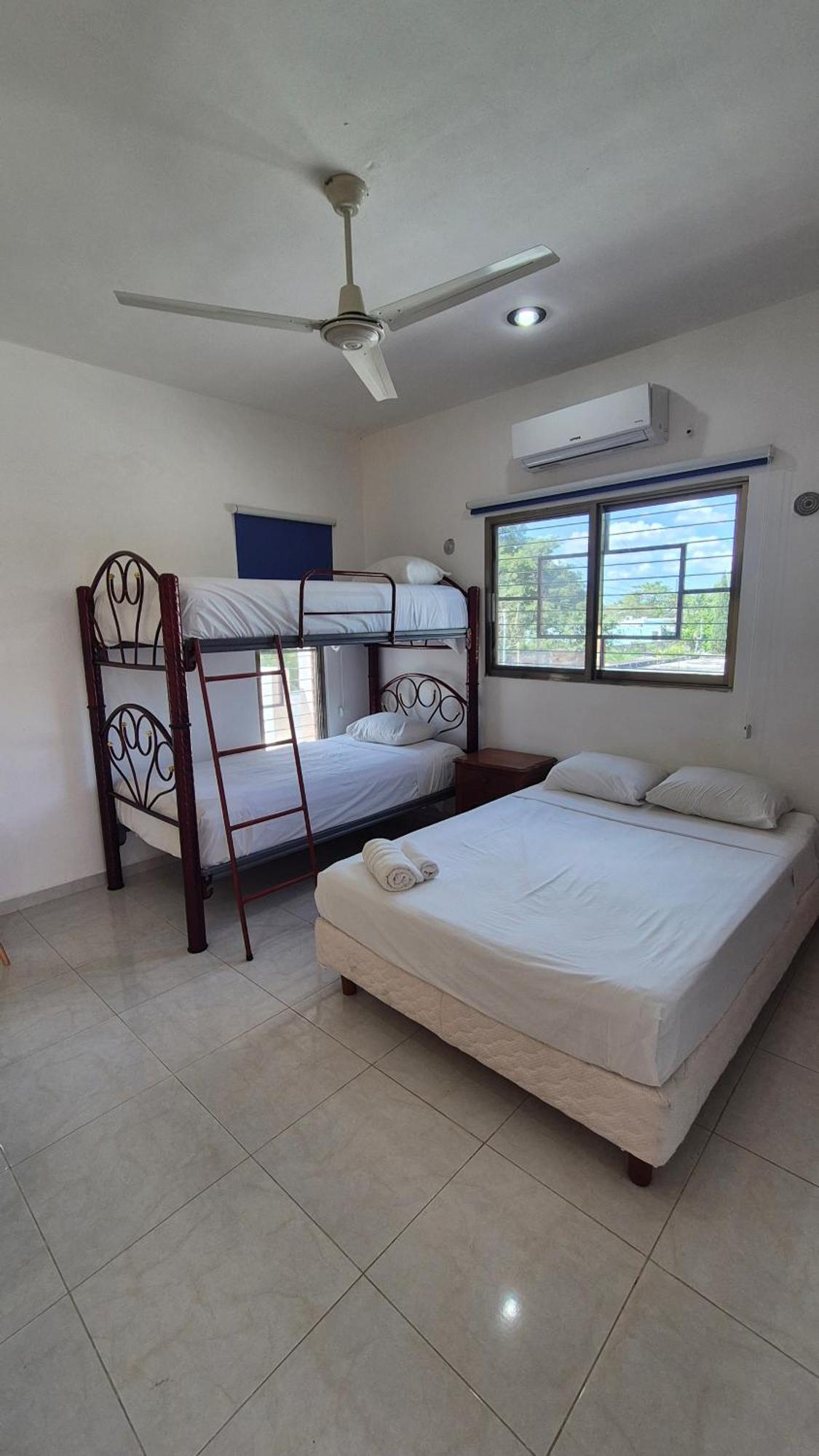 Hotel Monserrat Merida Luaran gambar