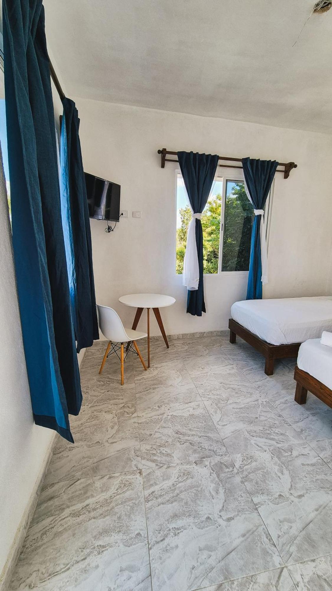 Hotel Monserrat Merida Luaran gambar